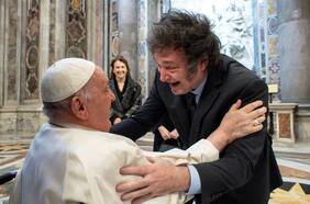 Habría más de una razón: Revelan nuevos antecedentes de por qué Milei no envió a su canciller a conmemoración de tratado con Chile en El Vaticano