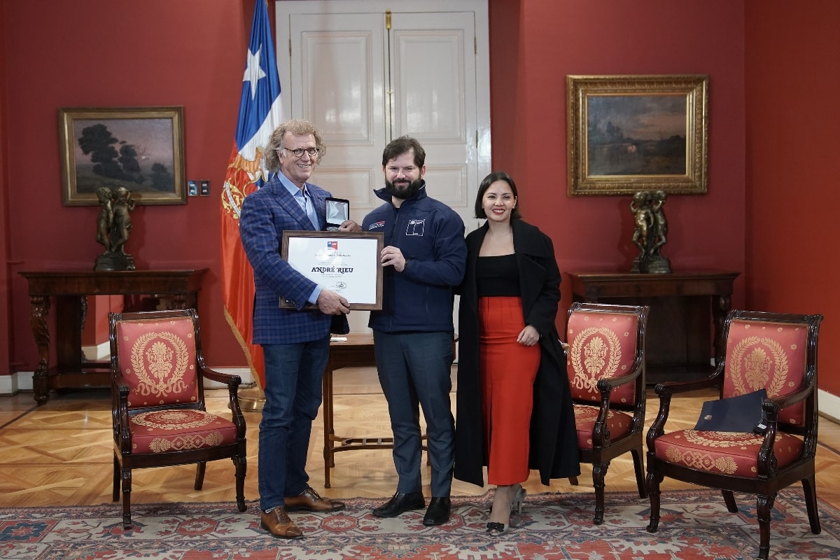 La trastienda de la premiación de André Rieu en La Moneda - La Tercera