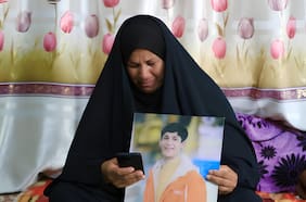 Cómo jóvenes iraquíes se convierten en carne de cañón de Rusia para morir en Ucrania