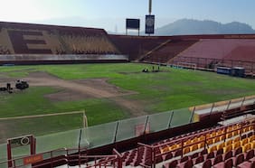 ¿De quién es la culpa? El drama de los estadios que vuelve a poner en jaque al fútbol chileno