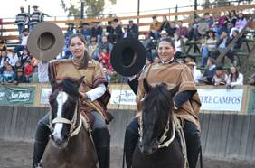 El Campeonato Nacional de Rodeo Femenino se toma el fin de semana en Isla de Maipo