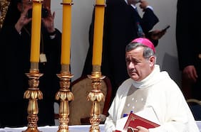 Catarsis de obispos: Inminente salida de Barros y balance crítico de la visita del Papa marcan su cónclave