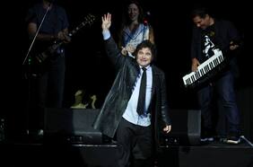 Juventud por carrera doble: Milei planea bajar la edad de imputabilidad y posiblemente la de votación