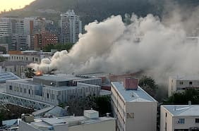 Incendio en Hospital Calvo Mackenna: evacuan 25 niños del segundo y tercer piso de la UCI