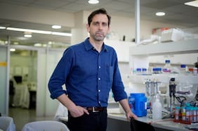 Doctor en neurociencia Felipe Court ante el inminente cierre de centro que estudia el envejecimiento: “Es dispararse en el pie”