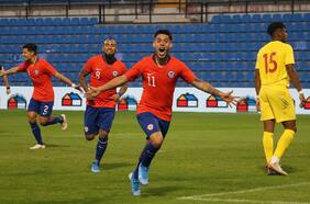 Lasarte busca el gol con desesperación: vuelven Felipe Mora, Alexis Sánchez y Ben Brereton