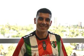 Bizama vuelve a Chile para firmar en Palestino: “Tuve mala suerte en mi paso por el extranjero”