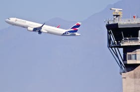 Los minutos de terror del vuelo Sídney-Santiago de Latam que terminó con casi 50 heridos