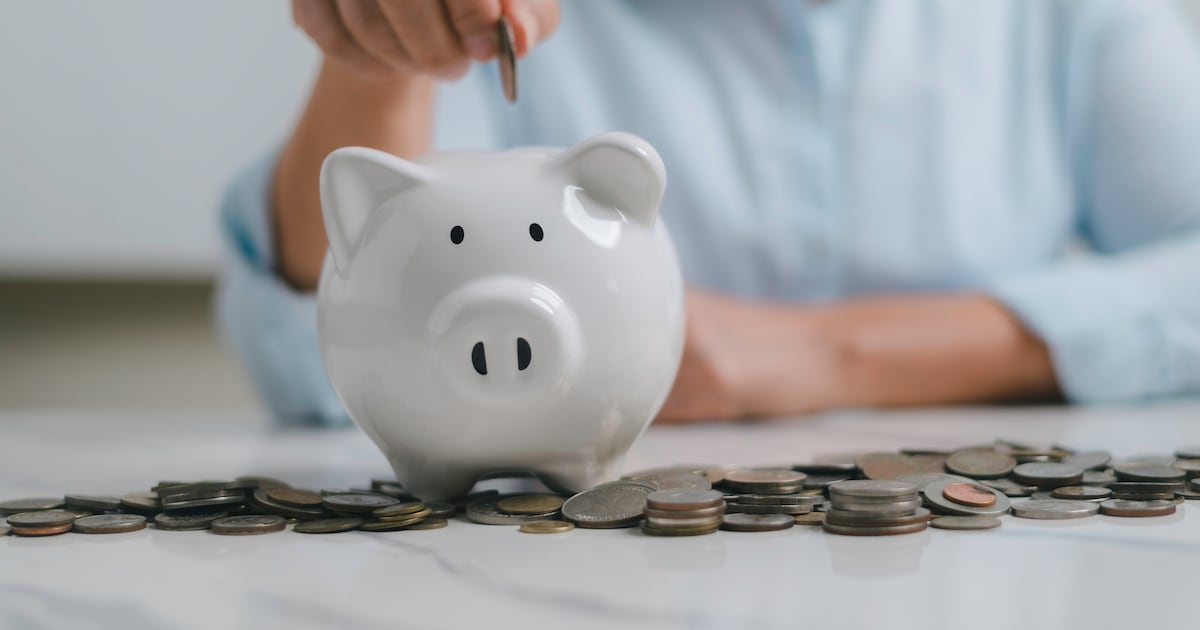 Una de cada cuatro mujeres en América Latina carece de ingresos propios: las raíces y consecuencias de la dependencia económica femenina