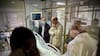Arrau visita a carabineros hospitalizados y subraya importancia de reforzar protección a funcionarios
