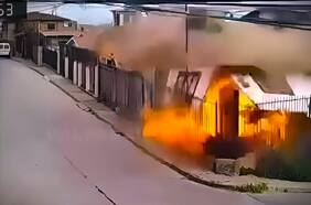 Enorme explosión de gas destruye una casa en Viña del Mar