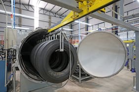 Histórica fábrica de neumáticos de Argentina cierra sus puertas y despide a cerca de mil empleados