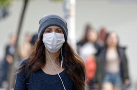 Médico advierte quiénes son los chilenos más propensos a contagiarse de sarampión por brote en EEUU