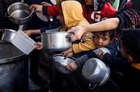 Columna de Rayén Condeza Dall’Orso: Crisis humanitaria en Gaza, ¿es posible acceder a información veraz?