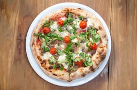 Omertá: Pizza y cervezas para pasar el frío
