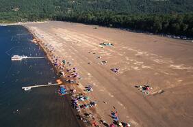 Sequía, contaminación y superávit de 80%: la dispar realidad de lagos, lagunas y embalses en Chile