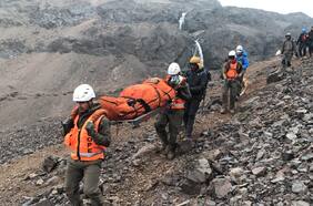 Es rescatado montañista que perdió el conocimiento en cerro El Plomo