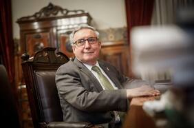 Presidente Boric nombra a Ennio Vivaldi como nuevo embajador en Italia