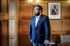 PC afianza su peso en el gobierno y un comunista asume por primera vez jefatura de Ministerio de Educación