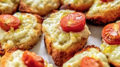 Bruschetta de queso fresco gratinado