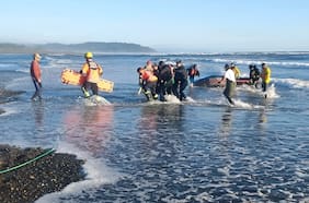 Dos fallecidos y un herido grave deja volcamiento de embarcación en la desembocadura del río Toltén