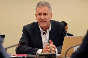 Muñoz revela que también lo llamó el subsecretario norteamericano Michael Kozak y que en total le advirtieron 7 ciberataques