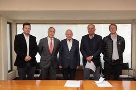 Lagos se reúne con RN y plantea realizar un “borrador con puntos de encuentros mientras se hace la elección de convencionales”