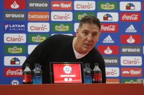 Eduardo Berizzo solo suma cuestionamientos al mando de La Roja y pierde crédito de cara a las Eliminatorias