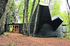 La casa en el bosque: El poema de Smiljan Radic a Vilches