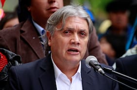 PPD desconoce apoyo a Alejandro Navarro en Biobío y alcalde del partido posa con candidata de Demócratas