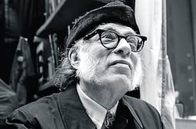 “Creo que las posibilidades de no autodestruirnos son pocas”: Isaac Asimov, la ciencia, las leyes y el cine