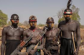 Tribu Mursi: el clan que visitó Socios por el Mundo en Etiopía