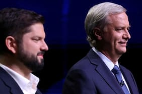 Kast brinda tregua al gobierno a pesar de críticas por la tardanza en la gestión de la emergencia