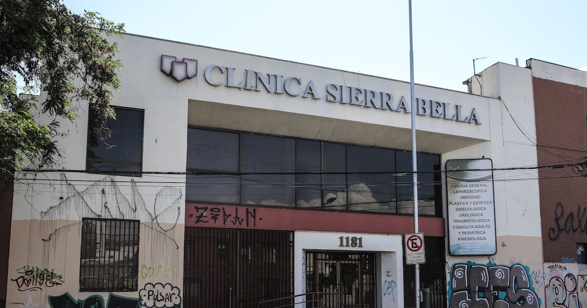 Embargo a Municipalidad de Santiago por incumplimiento en compra de exclínica Sierra Bella: Una batalla legal que expone tensiones entre gestión y patrimonio público