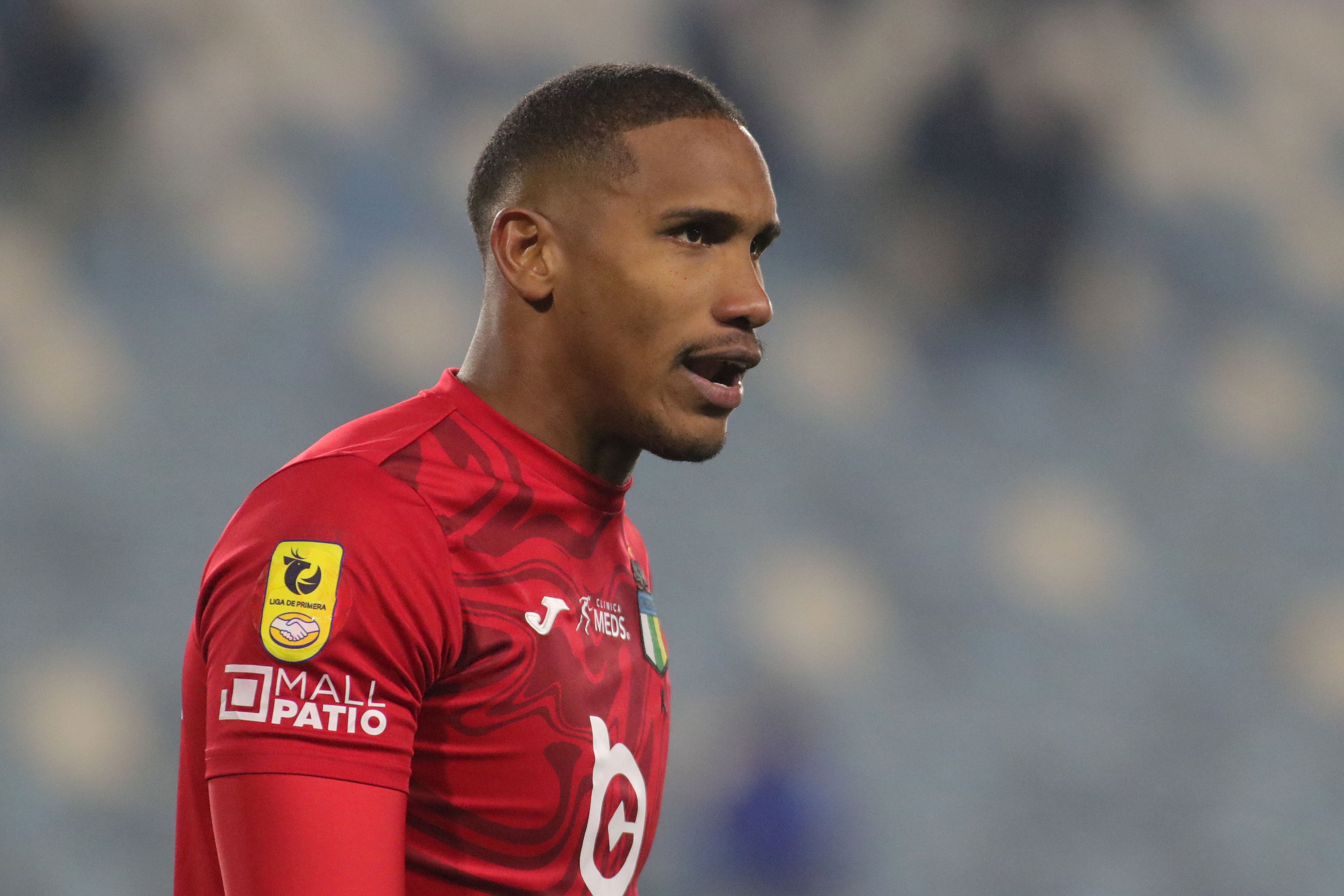 Omar Carabalí se queda fuera del Mundial: Ecuador entrega la nómina final sin el arquero de O'Higgins