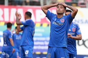 La UC denuncia a Lucas Assadi por el escupitajo en el Clásico Universitario y pide dura sanción contra el volante de la U