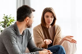 3 recomendaciones para gestionar conversaciones difíciles, según especialistas