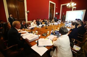 Columna de Hernán Cheyre: Las prisas pasan...