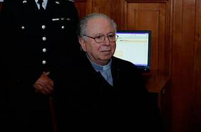 Karadima es ingresado a recinto médico por problemas cardiacos: Se encuentra estable y en evaluación