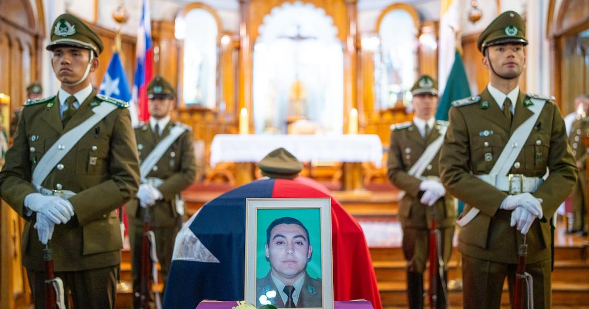 * Source material: News about the death of Suboficial Mayor Javier Eduardo Figueroa Manquemilla in Puerto Varas.