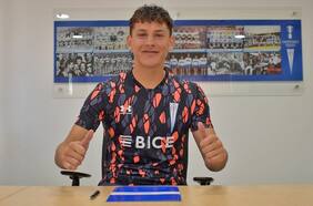 Quién es y cómo juega Martín Ballesteros, el sorpresivo refuerzo que pasó gratis de la UC a Colo Colo