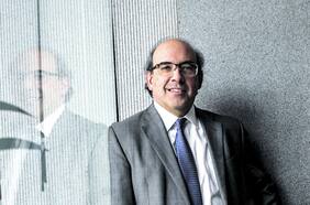 La globalización va en retirada y hará subir los precios de los productos: la advertencia de José Manuel Silva, de LarrainVial