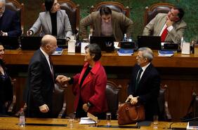 La Moneda reduce disidencias y logra sacar ley corta de isapres con respaldo transversal