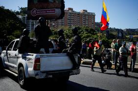 Miles de personas se suman en Venezuela a las protestas convocadas por la oposición