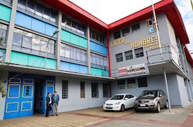 Municipalidad de Puerto Montt anuncia querella por escrito con amenaza de ataque en liceo