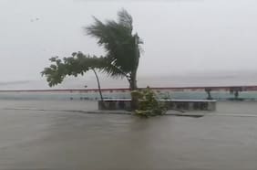 Filipinas evacúa a más de 100 mil personas ante el paso del supertifón Fung-wong