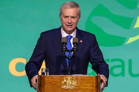 “Viva la libertad”: Presidente Kast discute con señora en gira por La Araucanía