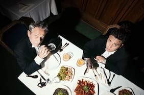 Comida china, la muerte y Víctor Jara: las claves del cortometraje que reúne a Pablo Chill-E y Alfredo Castro