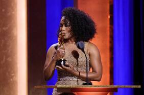 Angela Bassett recibió su Oscar honorífico y dio potente discurso en los Governors Awards