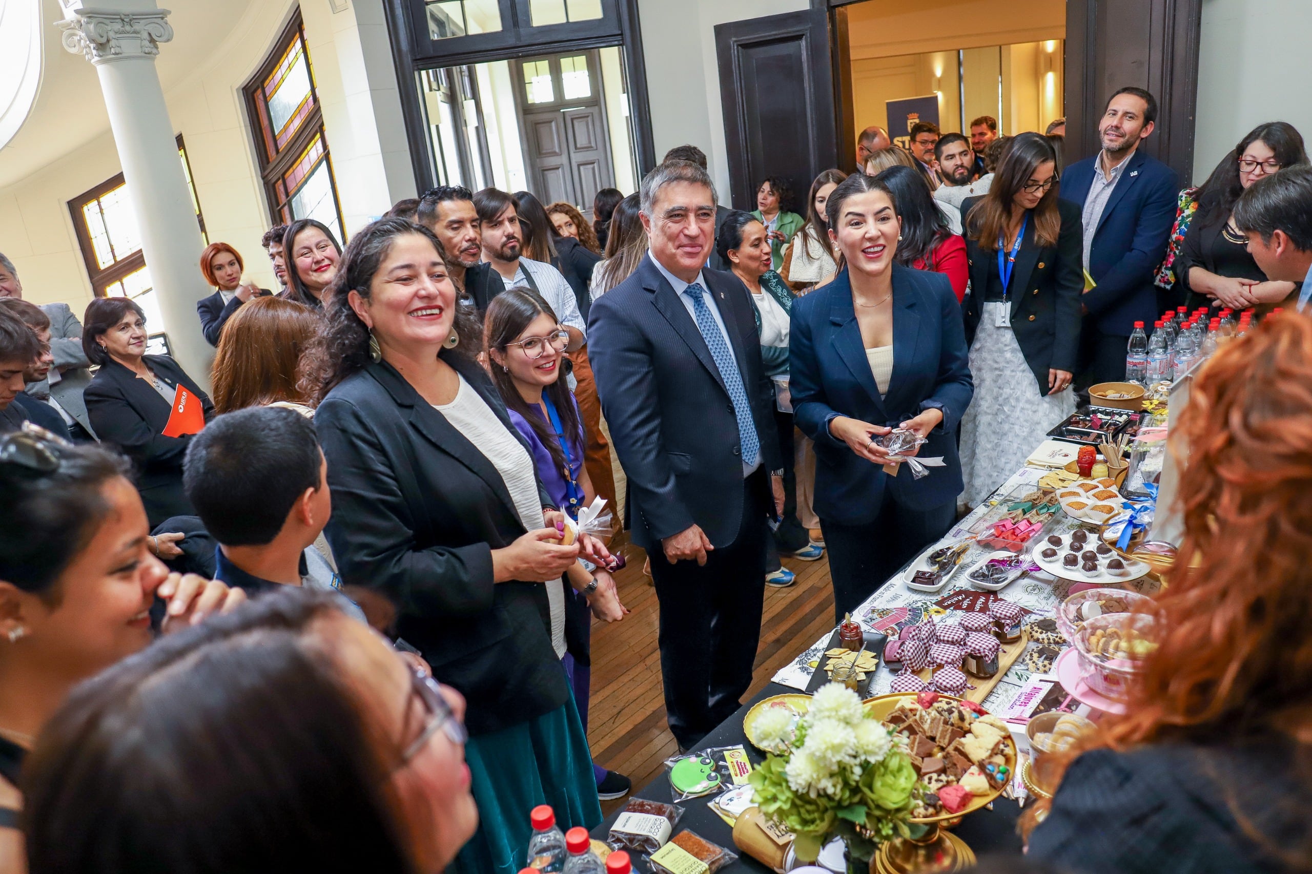 Municipalidad de Santiago impulsa emprendimientos gastronómicos liderados por mujeres